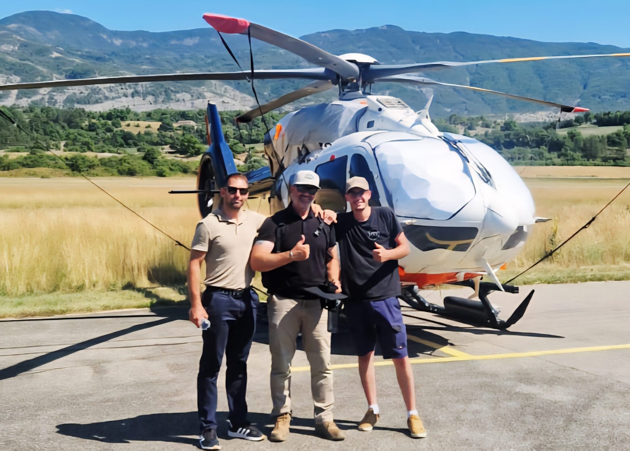 Helitrax SLU team at Tallard